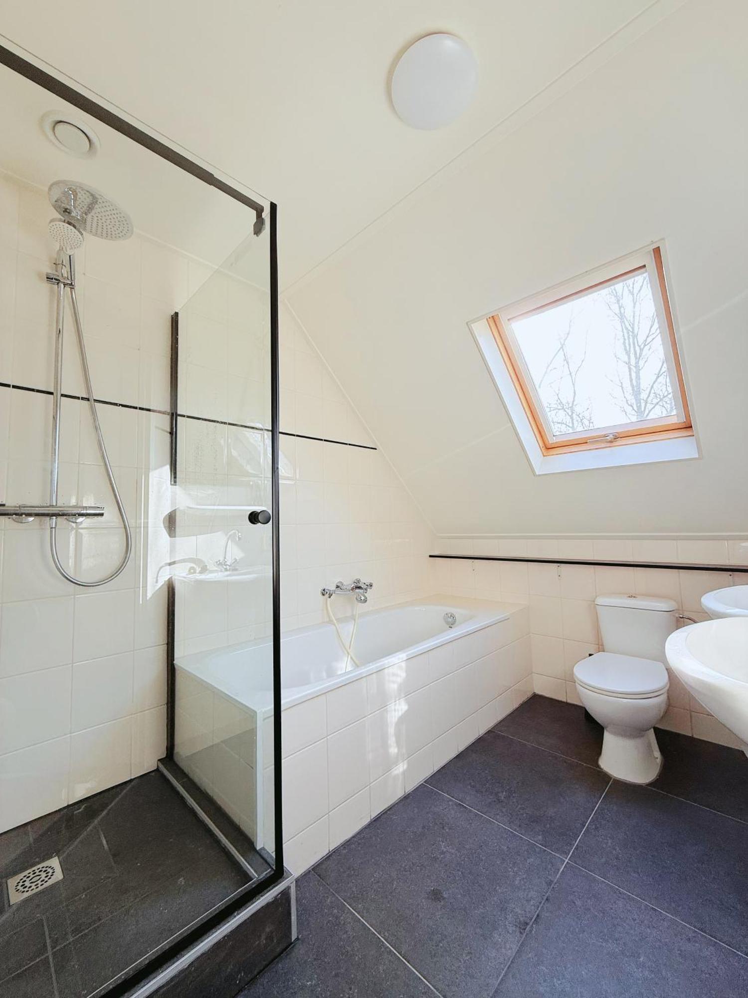 Comfort Villa For 8 People Zeewolde Bagian luar foto